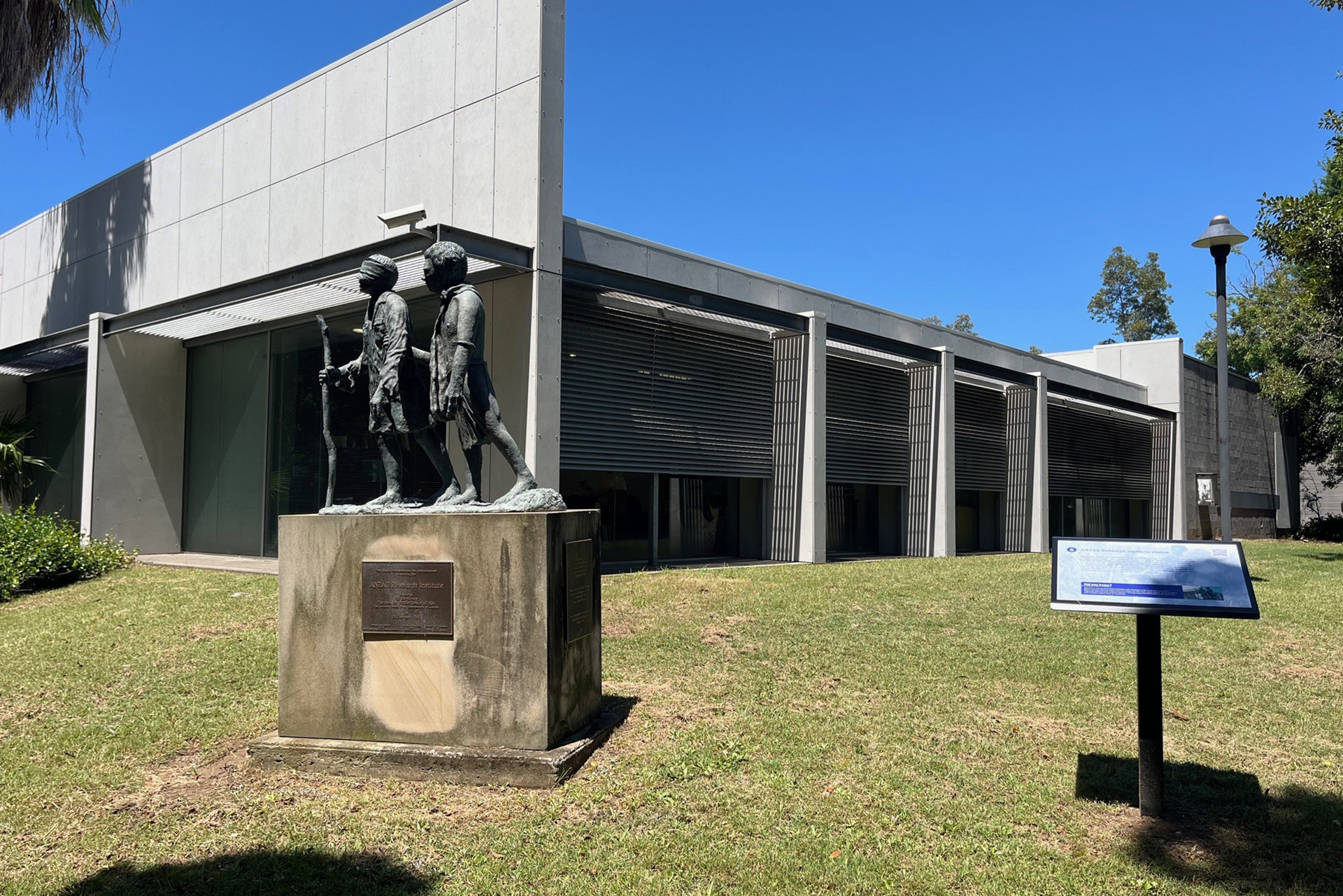 ANZAC Research Institute Statue