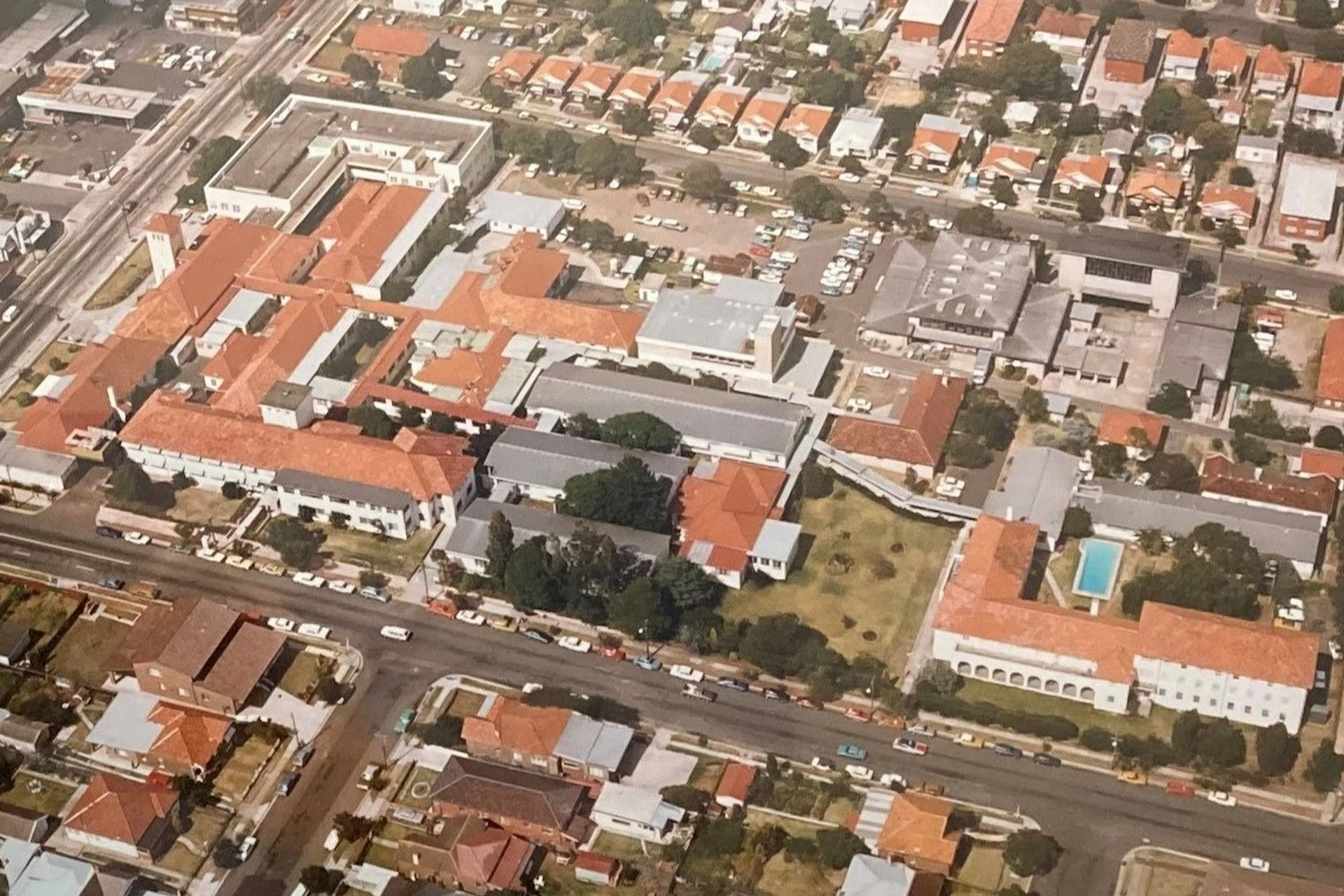 Canterbury Hospital 1985 aerial view