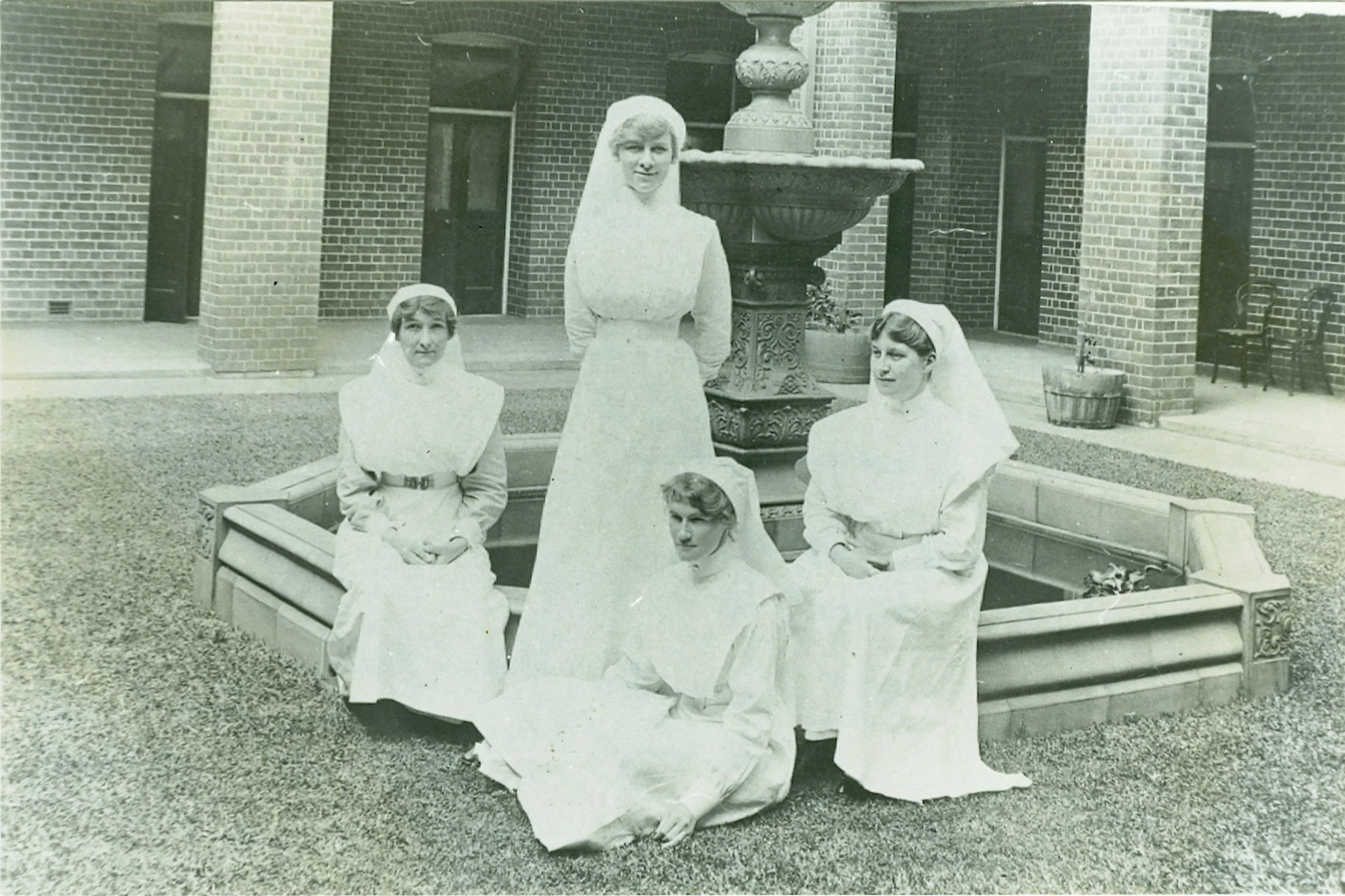 1920 nurse uniform