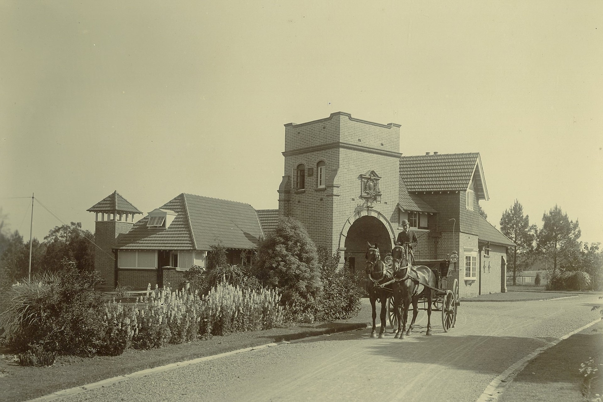 1910_Yaralla_Horse_Carriage