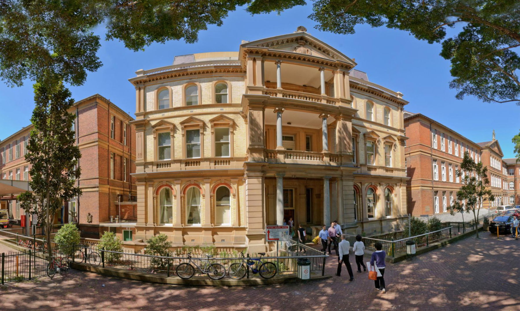 External shot of the Royal Prince Alfred Hospital building