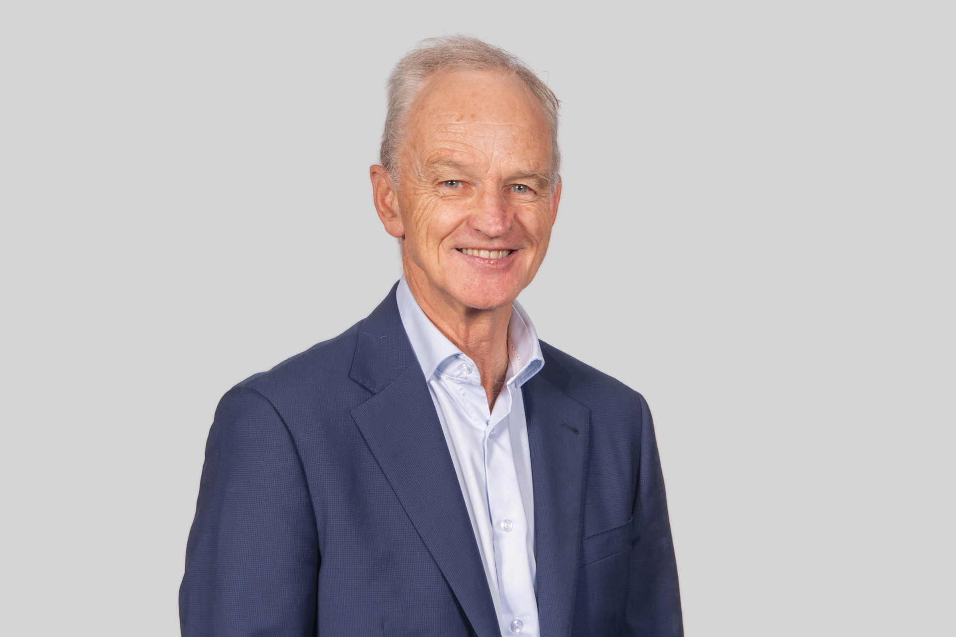 Associate Professor Philip Beale portrait